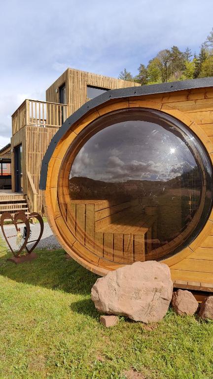 Aux Sons des Cloches - Chalet avec Jacuzzi, Sauna et vue panoramique - B&B Rosteig