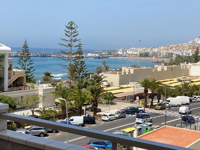 Ocean in your Hands - Bed and Breakfast Los Cristianos