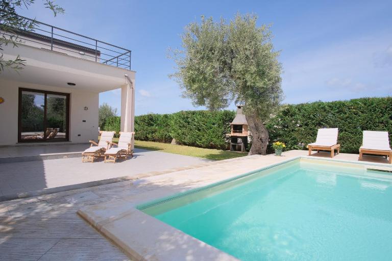 Villa of Wings (by Vacation Service) - B&B Cefalù