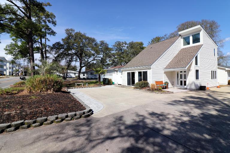 Shello Chalet, a quiet home close to the beach - B&B Myrtle Beach
