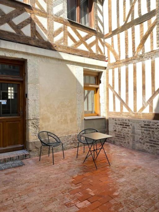 Le Patio - Bed and Breakfast Lisieux