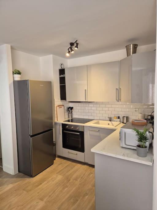 Appartement T2 - Hyères GARE - B&B Hyères
