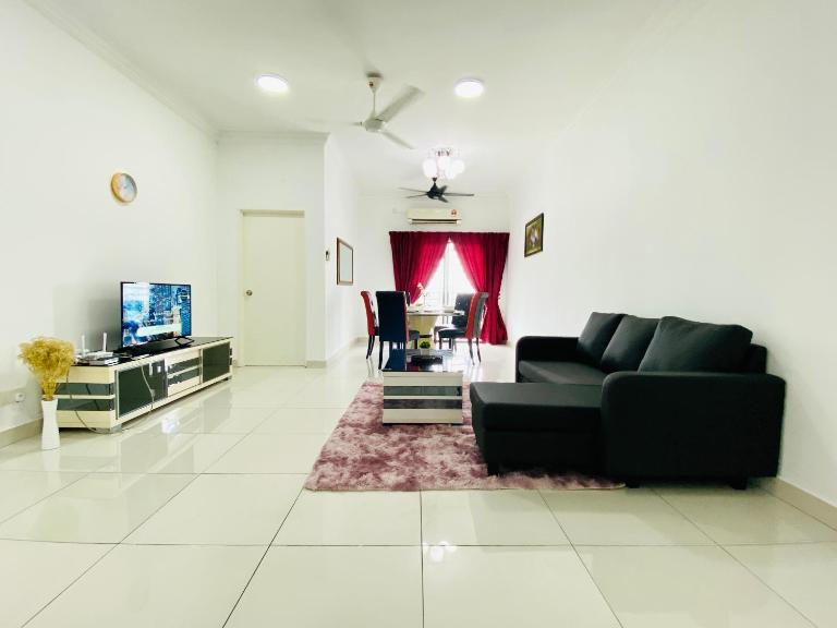 Cozy 1-10 pax 4QBeds 2SBeds Shah Alam Sec7, I-city - Bed and Breakfast Shah Alam