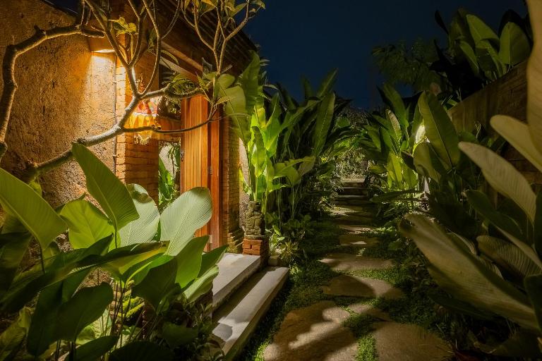 The Ulon Ubud Villa - Bed and Breakfast Ubud