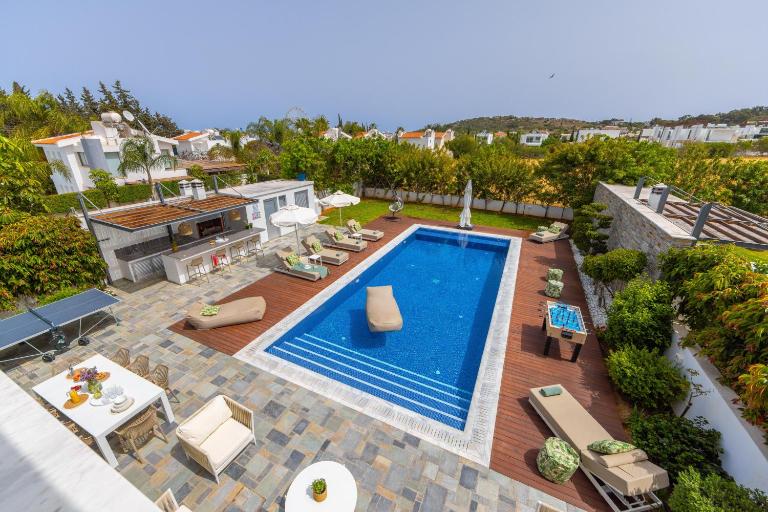 Green Heaven Villa 3 - B&B Protaras