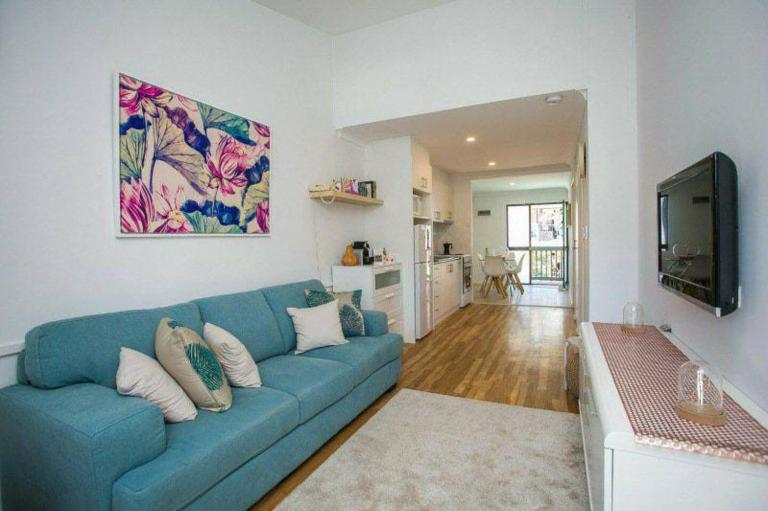 Coastal Salty Kiss Sleeps 4! - Bed and Breakfast Perth