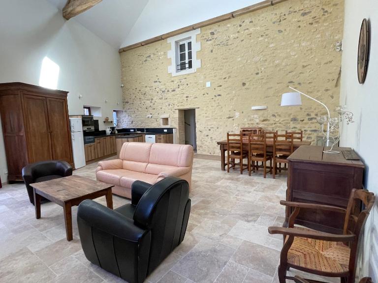 Gîte La Maison des Poètes de 1 à 6 personnes à Treigny Perreuse - Bed and Breakfast Perreuse
