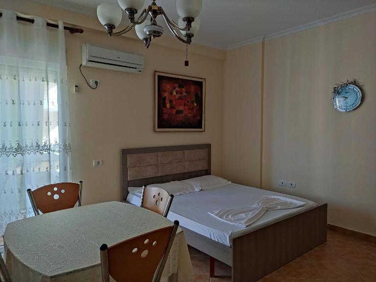 Apartment in Lungo Mare Vlore - B&B Valona
