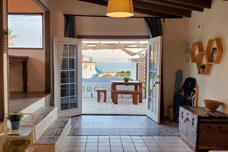 CASA SURF - BEACHFRONT LIVING - B&B Ensenada