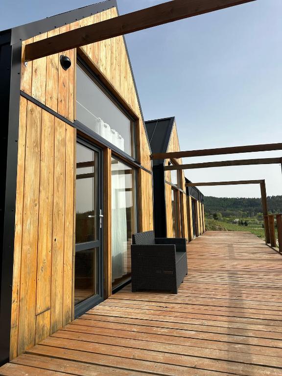 Sunny house domki rekreacyjne pod Ślężą - B&B Sobótka