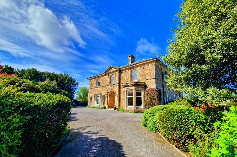 The Pines Guest House - B&B Elgin