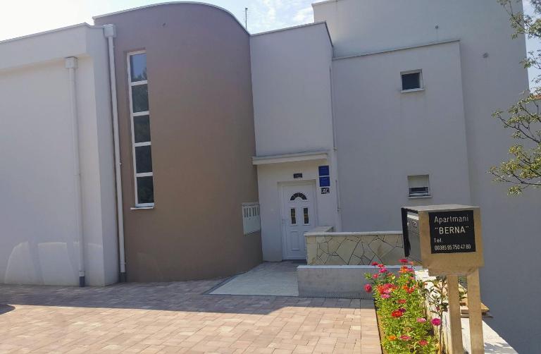 Apartmani BERNA Petrčane - Ferienwohnung Petrcane