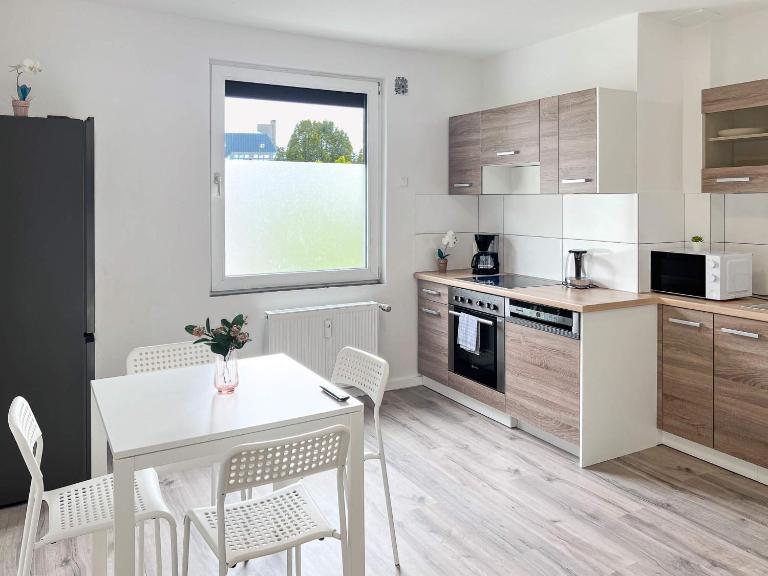 T&K Apartments - Krefeld Zentrum - 1 and 2 room Apartments 20min to Fair DUS - Ferienwohnung Krefeld