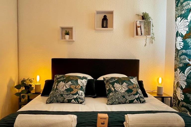 Rouen Seine - Magnifique appart - Parking gratuit - B&B Rouen