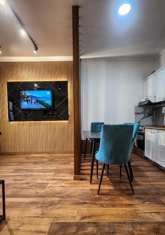 Pogradeci Lake Guest House - Bed and Breakfast Pogradec