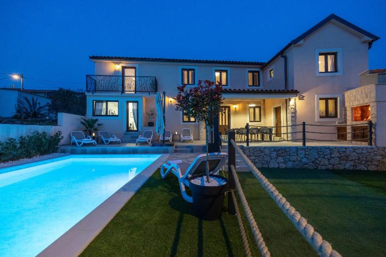 Villa Fran, Krk - Chambres d'hôtes Sveti Vid-Miholjice