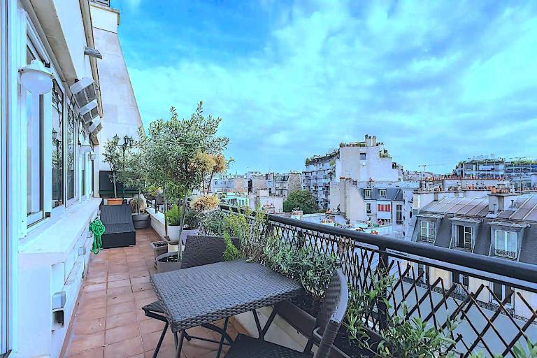 Appart Terrasse Vue Tour Eiffel - B&B Parigi