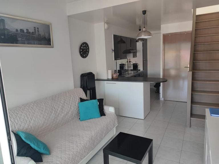 Studio avec Mezzanine classé 3 etoiles en bord de Mer - B&B Saint-Cyprien