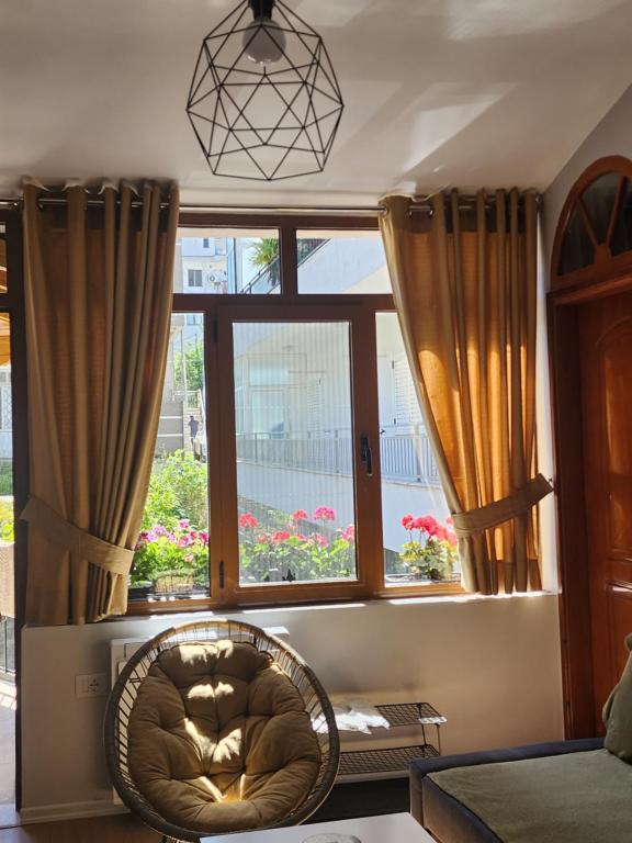 Dhami Apartment - B&B Gjirokastër
