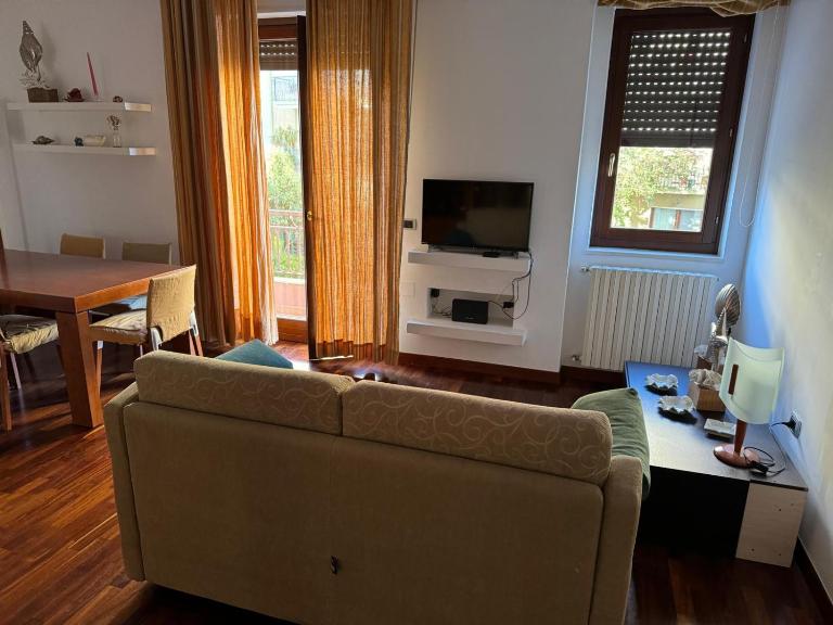RG HOUSE - B&B Trani