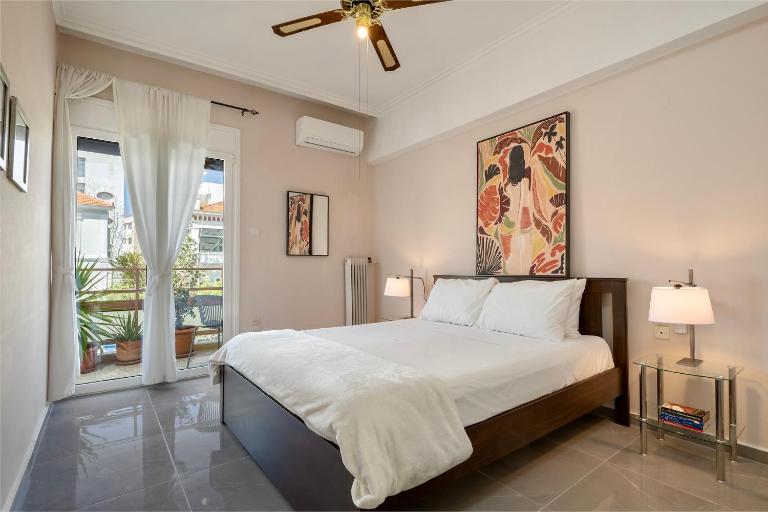 Modern & Spacious Flat - Chania Center - Walk To Sea - Chambres d'hôtes La Canée