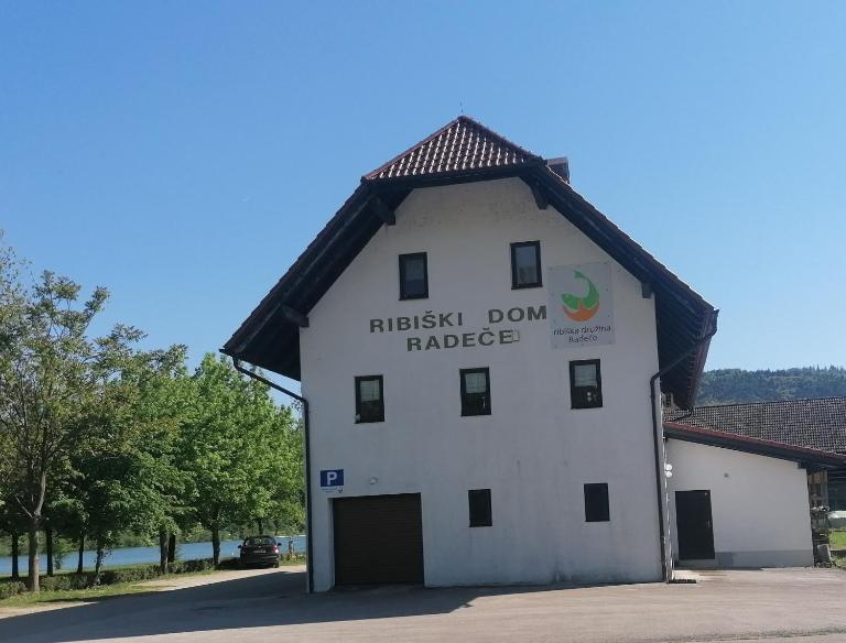 Ribiški dom Radeče - B&B Radece