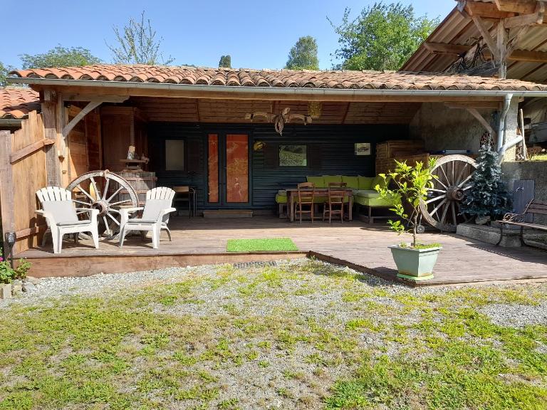 Location en pré montagne - Chambres d'hôtes Saleich