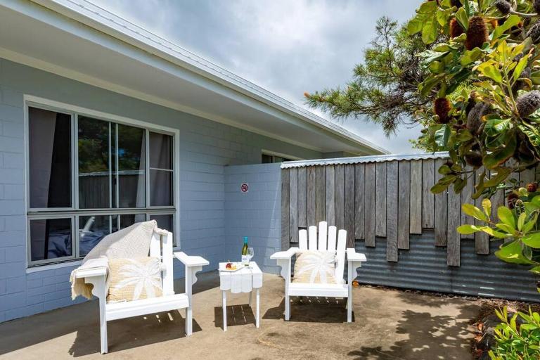 Puppies&Pancakes at Innes Park Opp Park&Beach Dogs welcome inside - B&B Pemberton