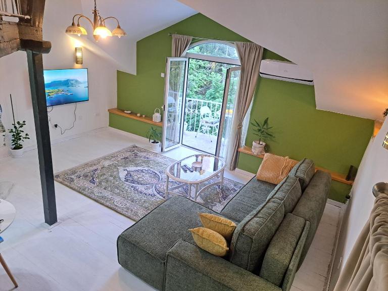 Gallery apartment - Bed and Breakfast Podgorica