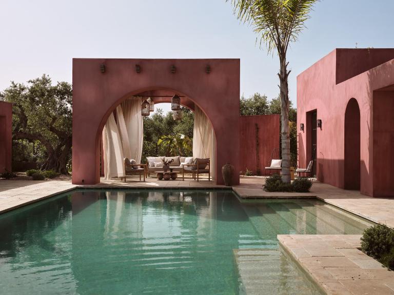 Artisan Villa, a Mythical Escape, with Heated Pool, By ThinkVilla - Bed and Breakfast Plános