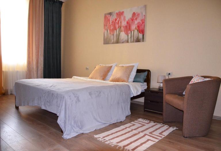 20 Pearl on Saharova street - Chambres d'hôtes Lisky