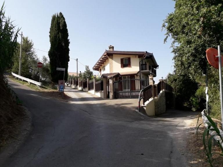 Casa sotto la Quercia - Ferienwohnung Città Sant'Angelo