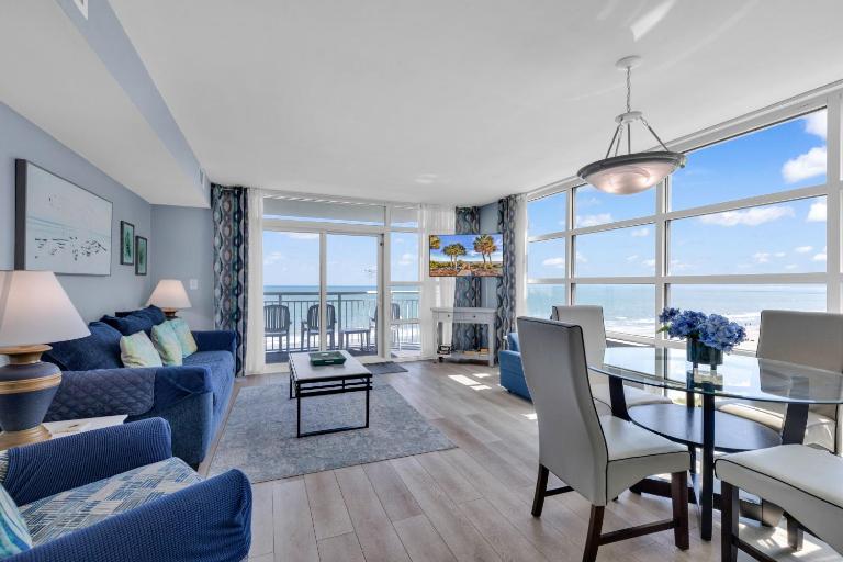 Carolinian Resort Stunning Views - Bed and Breakfast Myrtle Beach