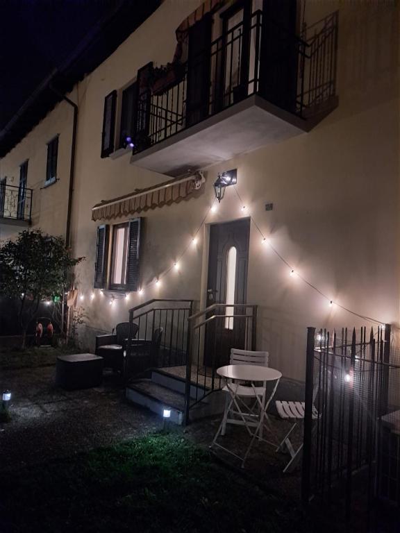 La Rosa e la Spina - Casa indipendente con giardino - Dervio - Lago di Como - B&B Dervio