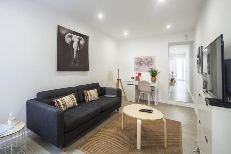ANCO 56 - Cozy Retreat with Terrace - B&B Ponta Delgada