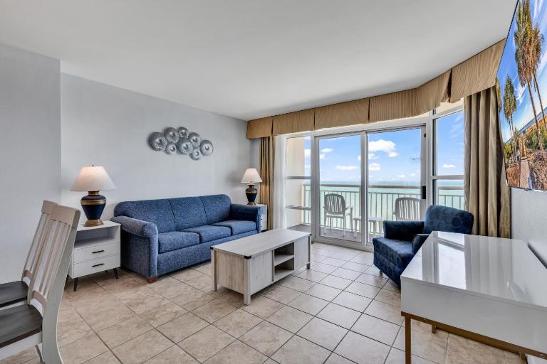 Carolinian Resort 2032 - B&B Myrtle Beach