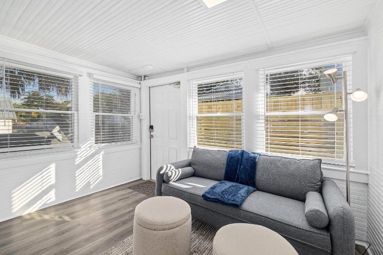 Old Mission Guest Suite - Charming Apartment, 15 Min Walk to Downtown! - Chambres d'hôtes Saint Augustine