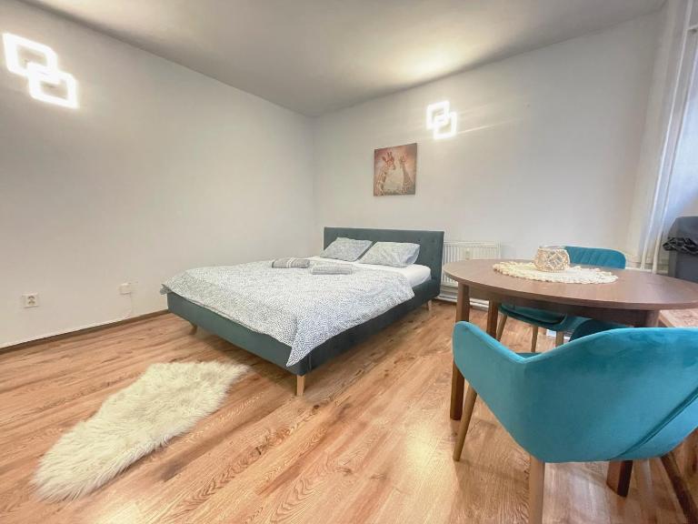 Central Apartment NEW STUDIO - Ferienwohnung Košice