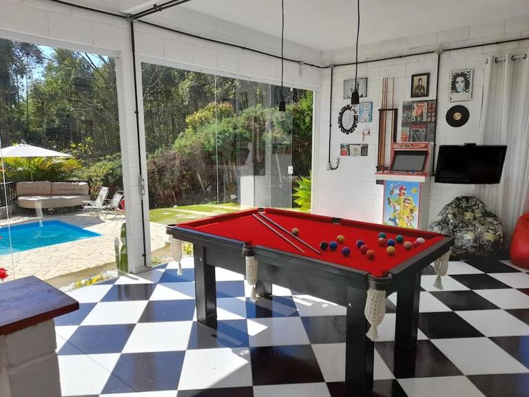 Casa para relaxar, estilosa, privativa e pet friendly - B&B Nazaré Paulista