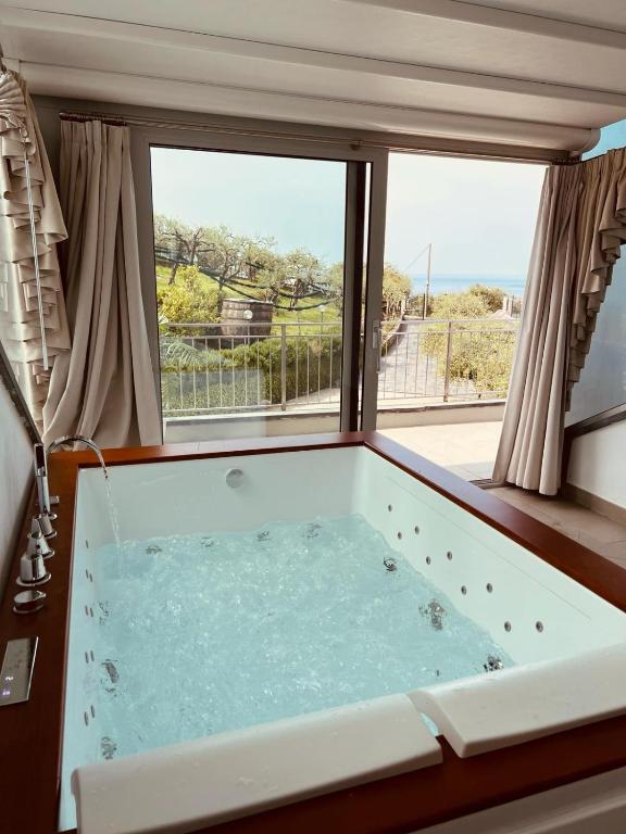 Agri Suite with jacuzzi - La Bilaia - Ferienwohnung Lavagna
