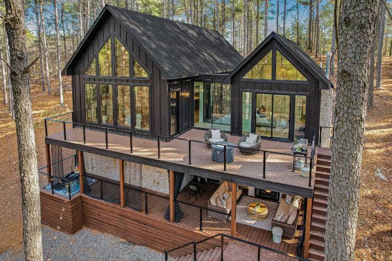 Luxury Broken Bow Cabin w/ Hot Tub on 3 Acres! - B&B Broken Bow