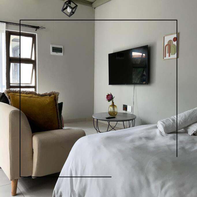 Luxury apt walk to Melrose Arch (3) - B&B Johannesburg