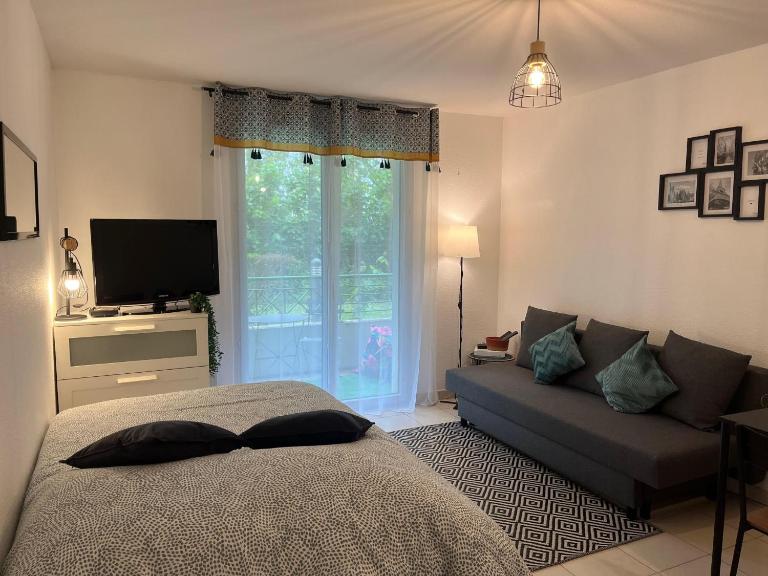 Studio Cosy avec parking privatif - B&B Montréjeau