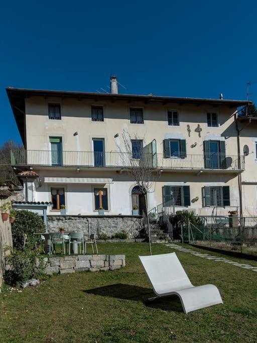 Elegante e Panoramico Bilocale La Libellula - B&B Tavigliano