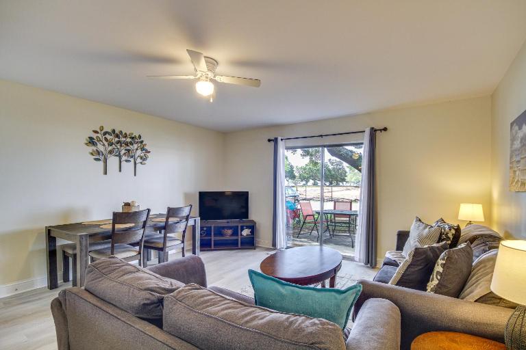 Airy Biloxi Condo w/ Patio: Walk to Beach! - B&B Biloxi