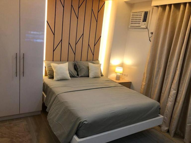 Executive Traveller - B&B Iloilo City