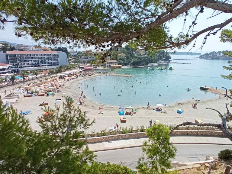 Sobe Ruža - B&B Banjol