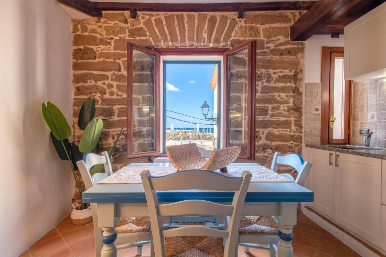 Centro Storico - Fronte Mare - aquasale apartment Alghero - B&B Alghero