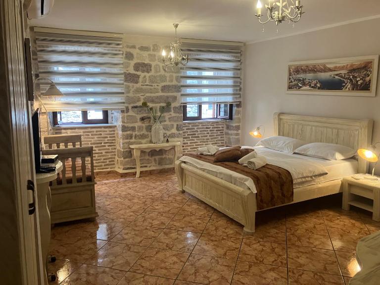 Apartments Kotor Old Town - B&B Kotor