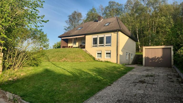 Ruhige Oase in traumhafter Lage - B&B Rabennest
